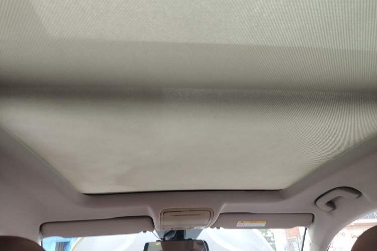 Used BORGWARD BX7 2016 28T Two-Wheel Drive Luxury Version 5 Seats Headliner