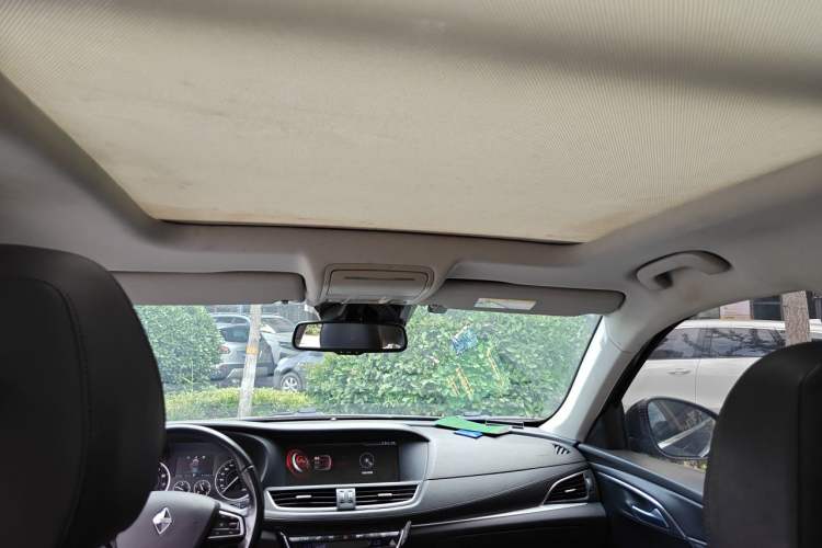 Used BORGWARD BX7 2016 28T Four-Wheel Drive Flagship Version 5 Seats Headliner