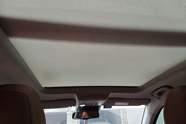 Used BORGWARD BX7 2016 28T Four-wheel Drive Luxury Edition 5 Seats Headliner
