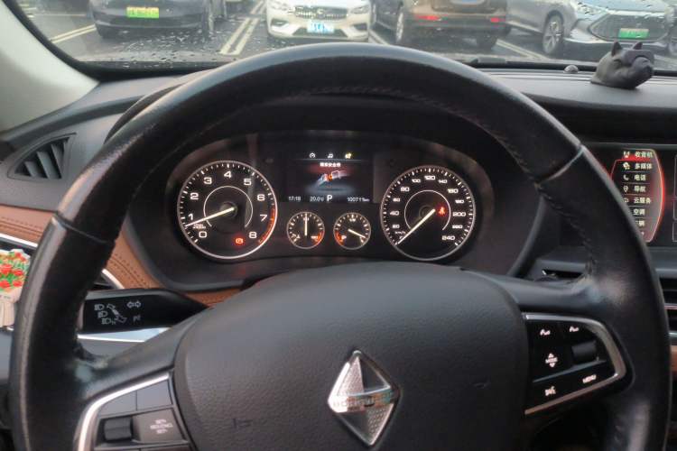 Used BORGWARD BX7 2016 28T Two-Wheel Drive Luxury Version 5 Seats Instrument Cluster
