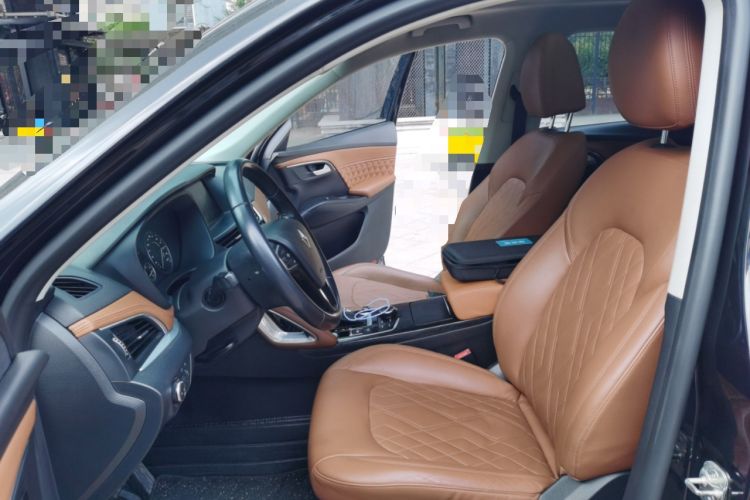 Used BORGWARD BX7 2016 28T Four-Wheel Drive Flagship Version 5 Seats Left Front Seat