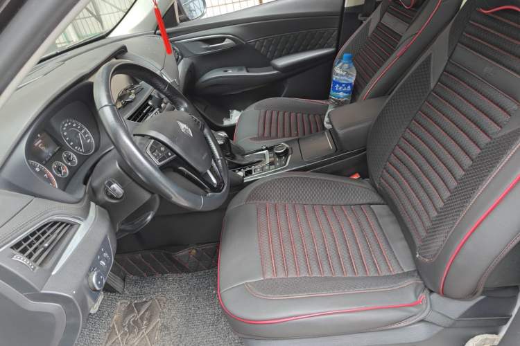 Used BORGWARD BX7 2016 28T Four-wheel Drive Flagship Version 7 Seats Left Front Seat