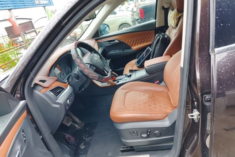 Used BORGWARD BX7 2016 28T Four-Wheel Drive Flagship Version 5 Seats Left Front Seat