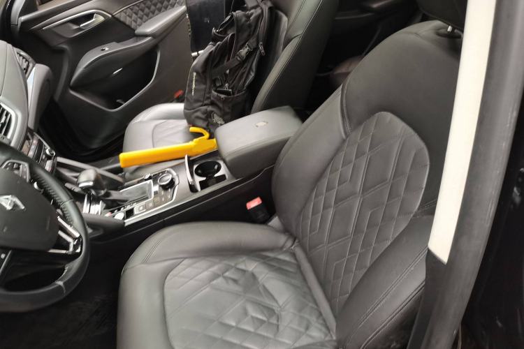 Used BORGWARD BX7 2016 28T Four-Wheel Drive Flagship Version 5 Seats Left Front Seat