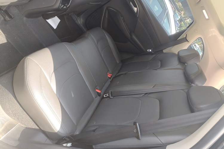 Used BORGWARD BX7 2016 28T 2WD Elite Edition 5-seater Left Rear Seat