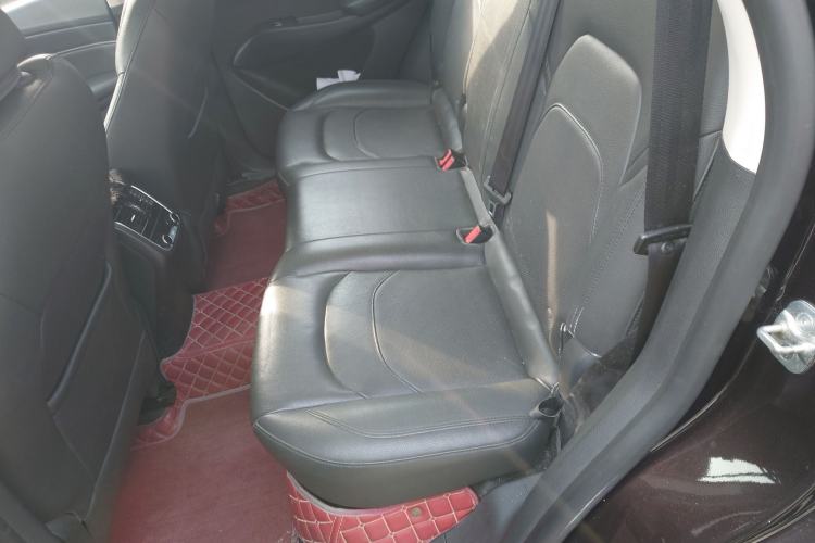 Used BORGWARD BX7 2016 28T 2WD Elite Edition 5-seater Left Rear Seat