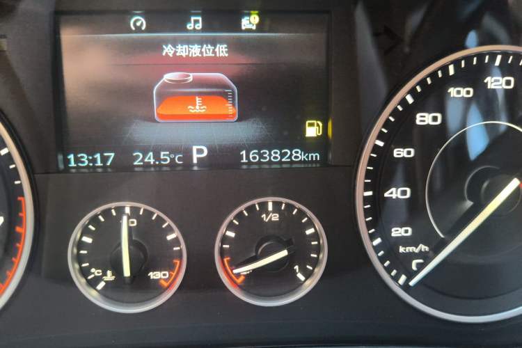 Used BORGWARD BX7 2016 28T Four-Wheel Drive Flagship Version 5 Seats Odometer Close Up