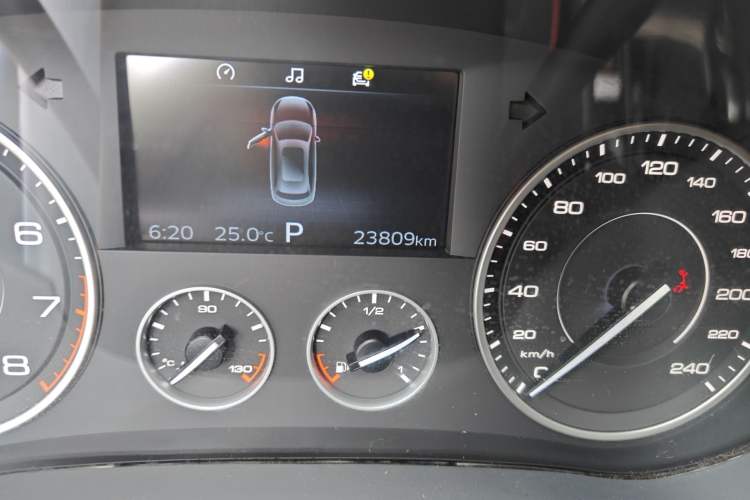 Used BORGWARD BX7 2016 28T Four-wheel Drive Flagship Version 7 Seats Odometer Close Up