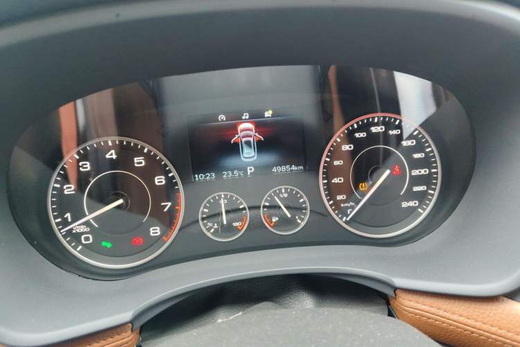 Used BORGWARD BX7 2016 28T Two-Wheel Drive Luxury Version 5 Seats Odometer Close Up