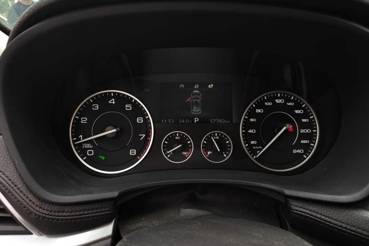 Used BORGWARD BX7 2016 28T Four-Wheel Drive Flagship Version 5 Seats Odometer Close Up