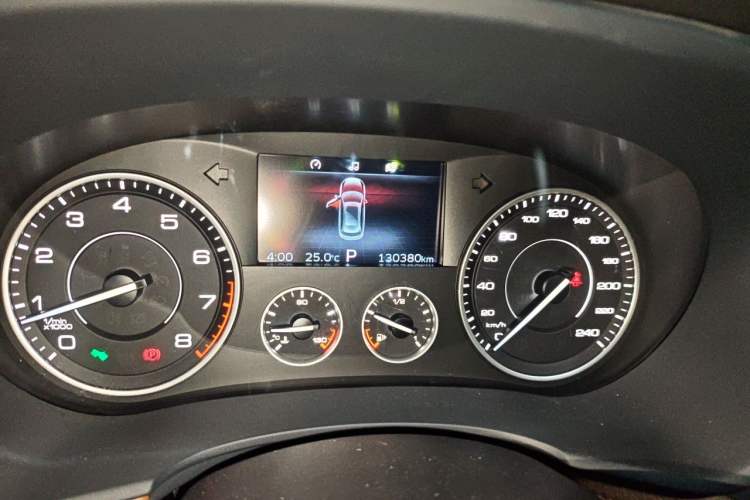Used BORGWARD BX7 2016 28T Two-Wheel Drive Luxury Version 5 Seats Odometer Close Up