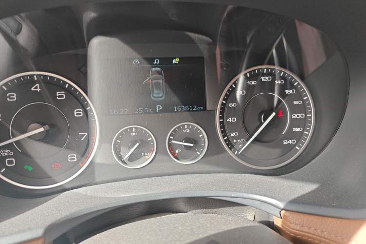Used BORGWARD BX7 2016 28T Four-Wheel Drive Flagship Version 5 Seats Odometer Close Up