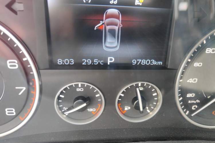 Used BORGWARD BX7 2016 28T Two-Wheel Drive Luxury Version 5 Seats Odometer Close Up