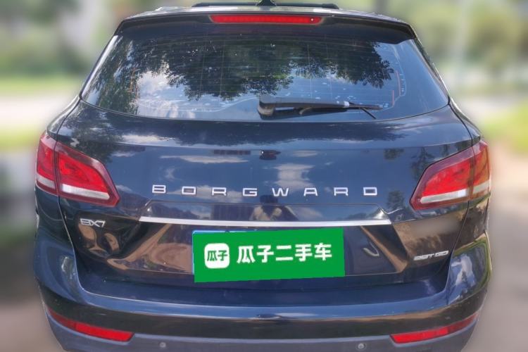 Used BORGWARD BX7 2016 28T Two-Wheel Drive Luxury Version 5 Seats Rear