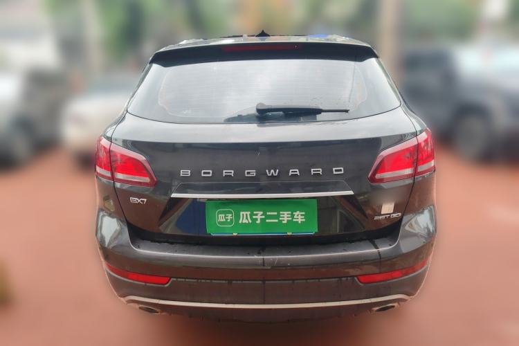 Used BORGWARD BX7 2016 28T Two-Wheel Drive Luxury Version 5 Seats Rear