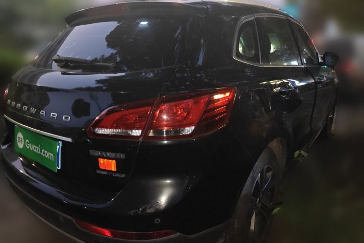 Used BORGWARD BX7 2016 28T Two-Wheel Drive Luxury Version 5 Seats Rear Right 45 Deg