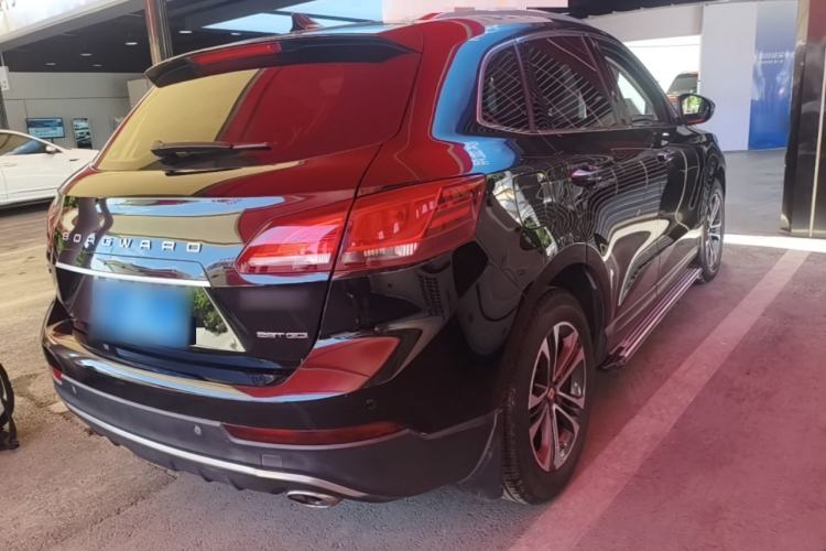 Used BORGWARD BX7 2016 28T Two-Wheel Drive Luxury Version 5 Seats Rear Right 45 Deg