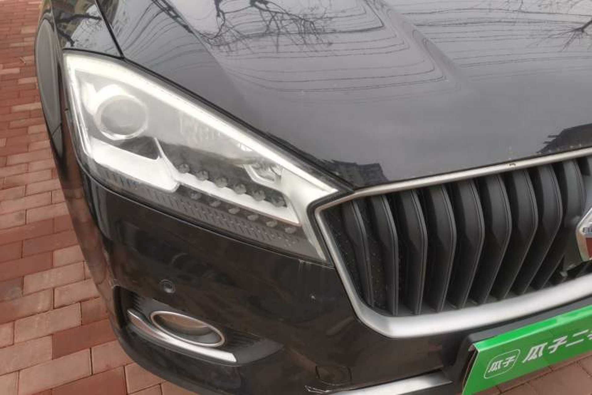 Used BORGWARD BX7 2016 28T Two-Wheel Drive Luxury Version 5 Seats Right Front Headlight