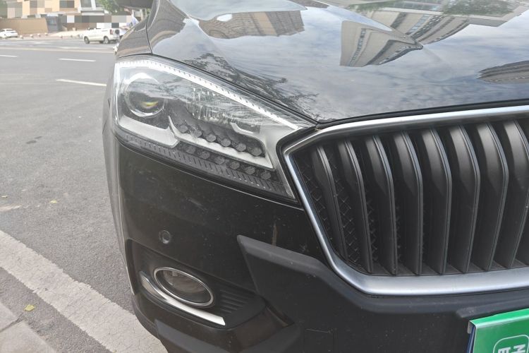 Used BORGWARD BX7 2016 28T Four-Wheel Drive Flagship Version 5 Seats Right Front Headlight