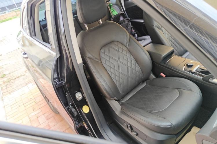 Used BORGWARD BX7 2016 28T Four-Wheel Drive Flagship Version 5 Seats Right Front Seat