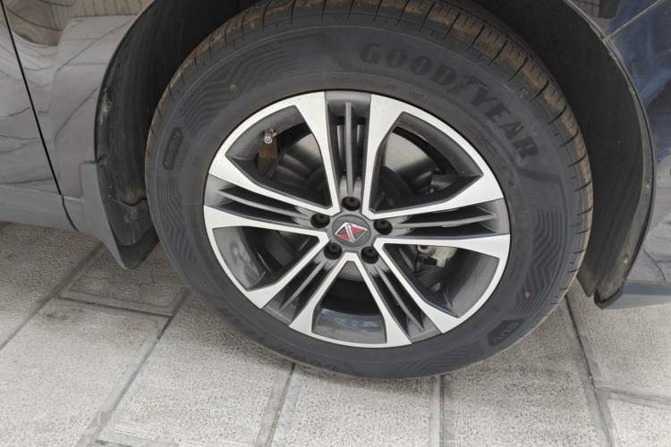 Used BORGWARD BX7 2016 28T Four-wheel Drive Flagship Version 7 Seats Right Front Wheel Hub