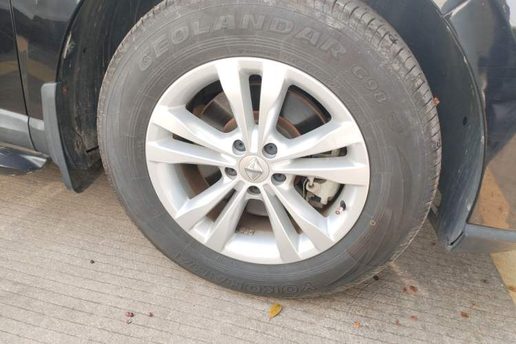 Used BORGWARD BX7 2016 28T 2WD Elite Edition 5-seater Right Front Wheel Hub