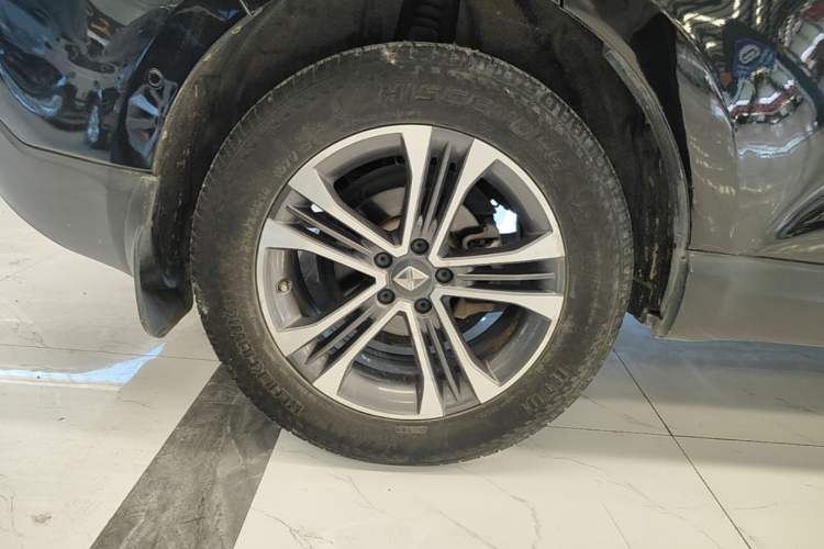 Used BORGWARD BX7 2016 28T Two-Wheel Drive Luxury Version 6 Seats Right Rear Wheel Hub
