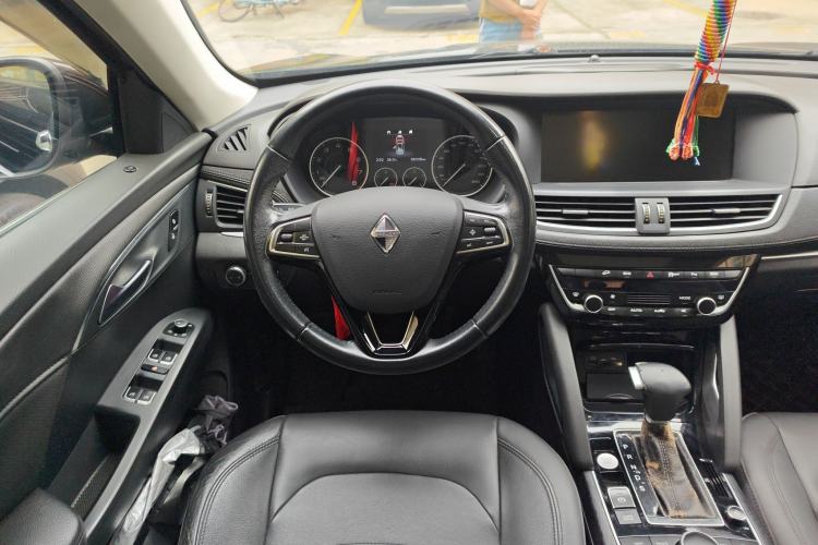 Used BORGWARD BX7 2016 28T Four-wheel Drive Luxury Edition 5 Seats Steering Wheel