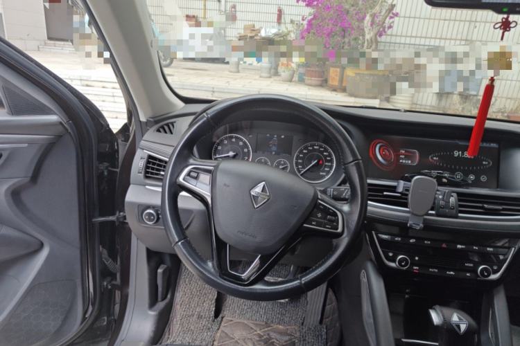 Used BORGWARD BX7 2016 28T Four-wheel Drive Flagship Version 7 Seats Steering Wheel