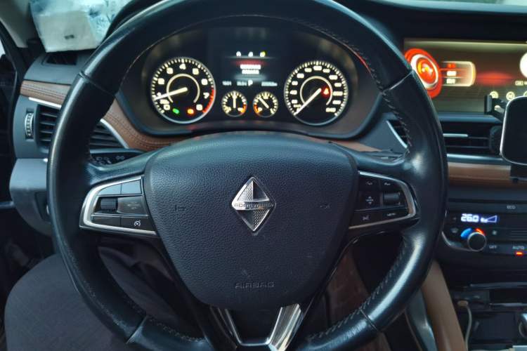 Used BORGWARD BX7 2016 28T 2WD Elite Edition 5-seater Steering Wheel