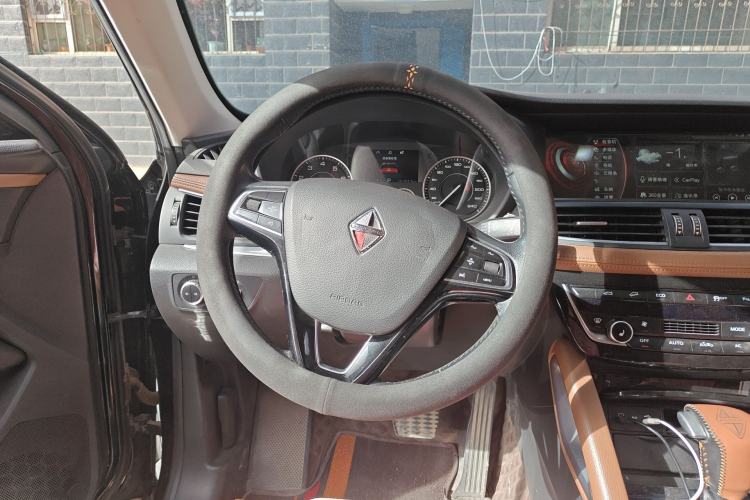 Used BORGWARD BX7 2016 28T Four-Wheel Drive Flagship Version 5 Seats Steering Wheel