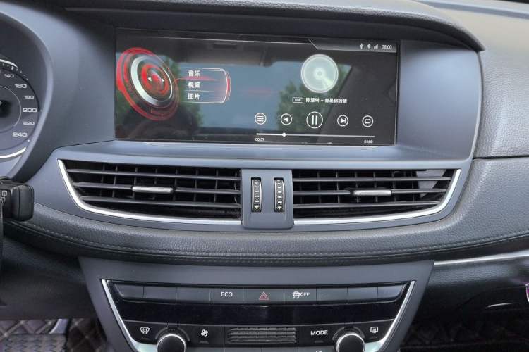 Used BORGWARD BX7 2016 28T 2WD Elite Edition 5-seater Audio And AC Panel
