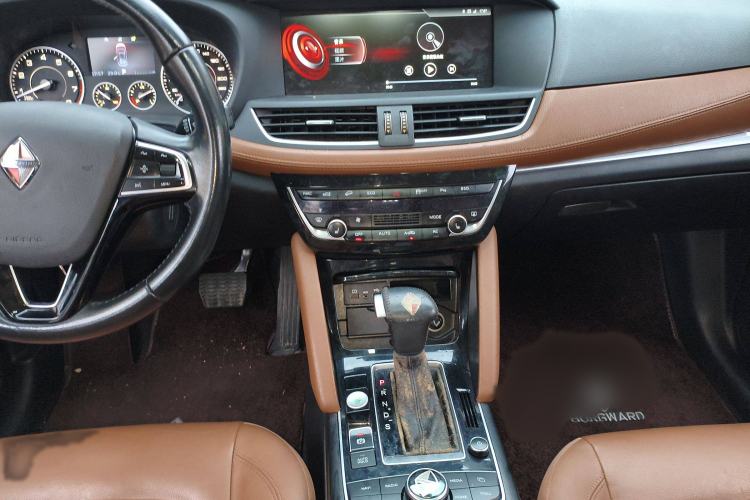 Used BORGWARD BX7 2016 28T Four-wheel Drive Flagship Version 7 Seats Audio And AC Panel
