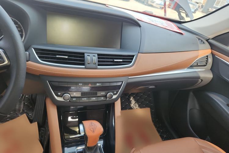 Used BORGWARD BX7 2016 28T 2WD Elite Edition 5-seater Audio And AC Panel