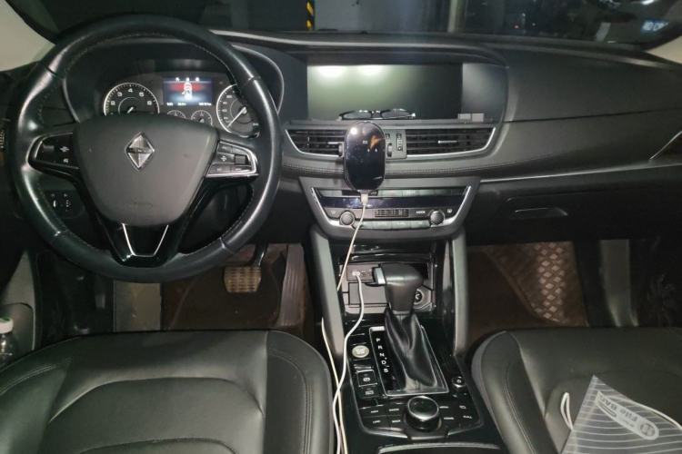 Used BORGWARD BX7 2016 28T 2WD Elite Edition 5-seater Center Console