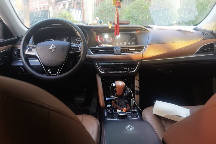 Used BORGWARD BX7 2016 28T 2WD Elite Edition 5-seater Center Console