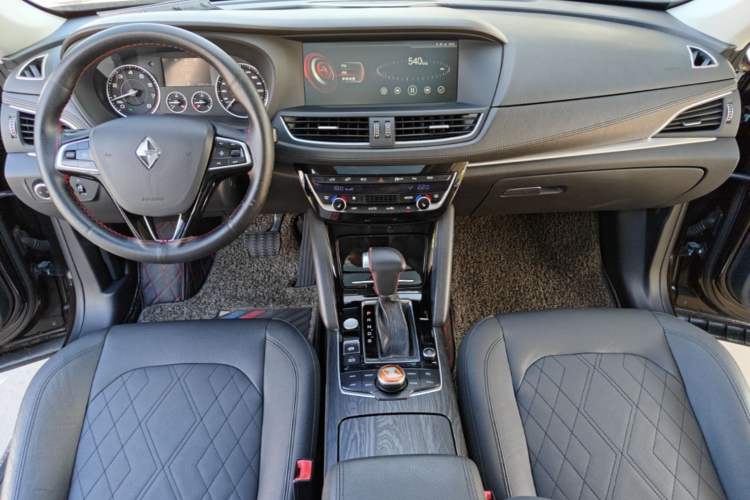 Used BORGWARD BX7 2016 28T Four-Wheel Drive Flagship Version 5 Seats Center Console