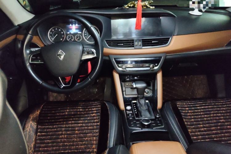 Used BORGWARD BX7 2016 28T 2WD Elite Edition 5-seater Center Console