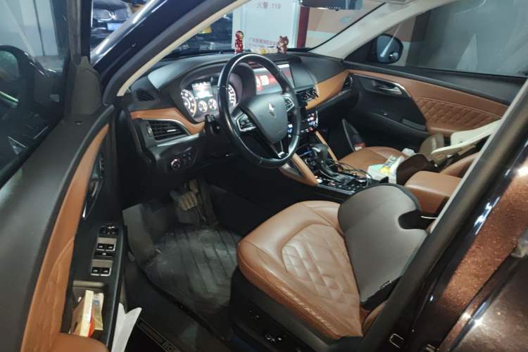 Used BORGWARD BX7 2016 28T Four-Wheel Drive Flagship Version 5 Seats Driver Seat
