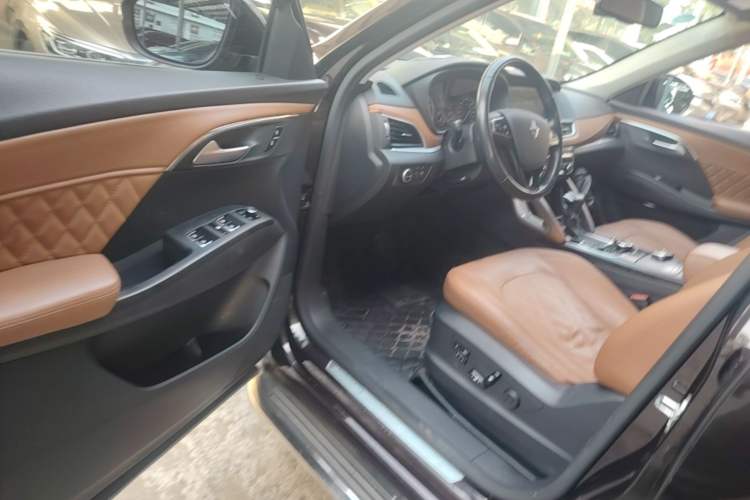 Used BORGWARD BX7 2016 28T Four-wheel Drive Flagship Version 7 Seats Driver Seat