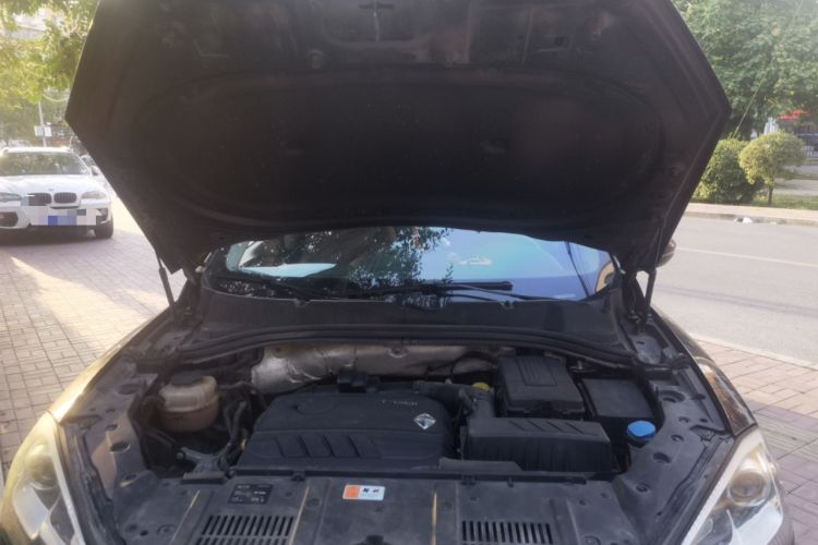 Used BORGWARD BX7 2016 28T 2WD Elite Edition 5-seater Engine Bay