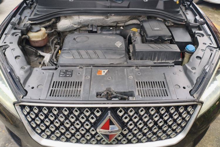 Used BORGWARD BX7 2016 28T Four-wheel Drive Flagship Version 7 Seats Engine Bay