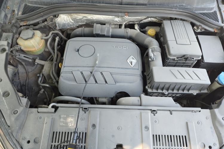 Used BORGWARD BX7 2016 28T Two-Wheel Drive Luxury Version 5 Seats Engine Bay