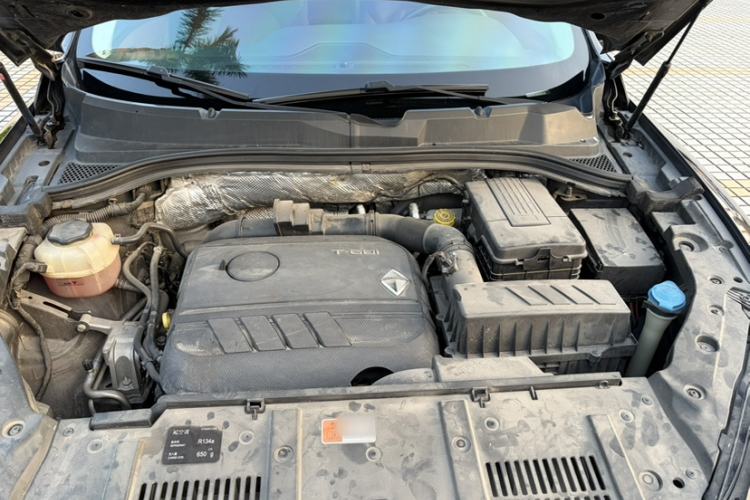 Used BORGWARD BX7 2016 28T Four-Wheel Drive Flagship Version 5 Seats Engine Bay
