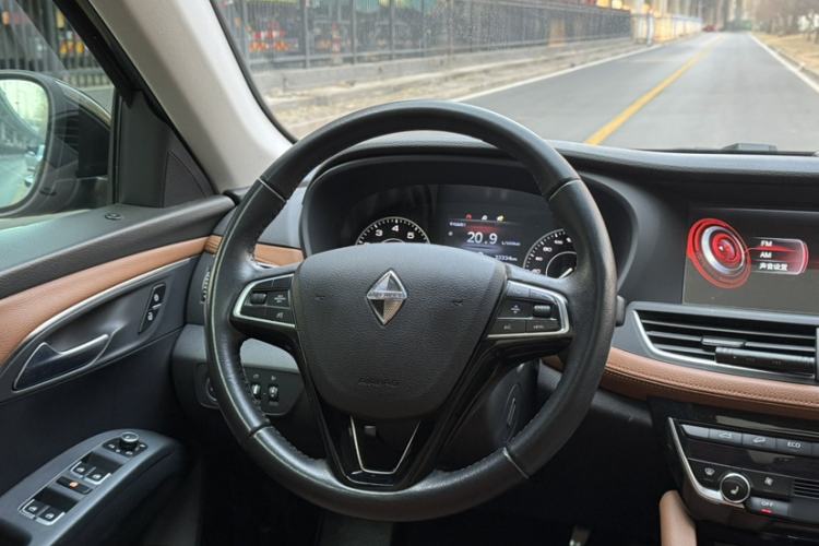 Used BORGWARD BX7 2016 28T Four-Wheel Drive Flagship Version 5 Seats Engine Bay