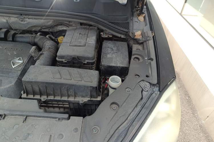 Used BORGWARD BX7 2016 28T Four-Wheel Drive Flagship Version 5 Seats Engine Bay Left