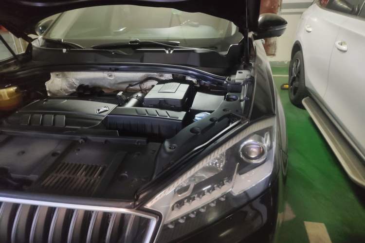 Used BORGWARD BX7 2016 28T Four-Wheel Drive Flagship Version 5 Seats Engine Bay Left