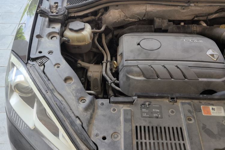 Used BORGWARD BX7 2016 28T 2WD Elite Edition 5-seater Engine Bay Right