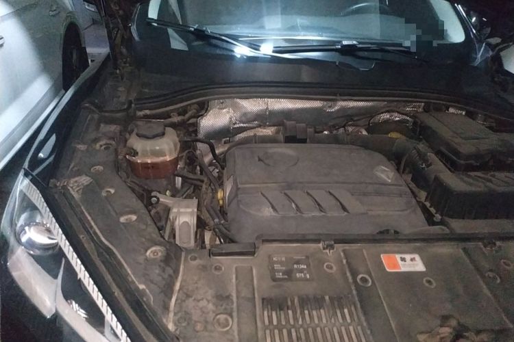 Used BORGWARD BX7 2016 28T 2WD Elite Edition 5-seater Engine Bay Right