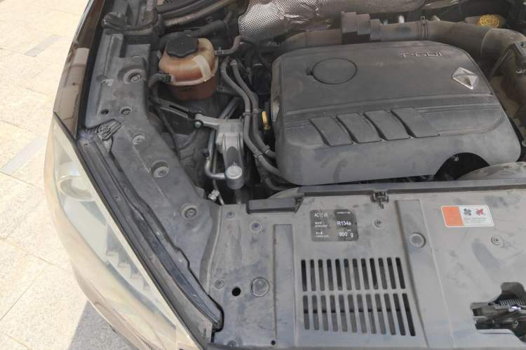 Used BORGWARD BX7 2016 28T 2WD Luxury Edition 7-seater Engine Bay Right
